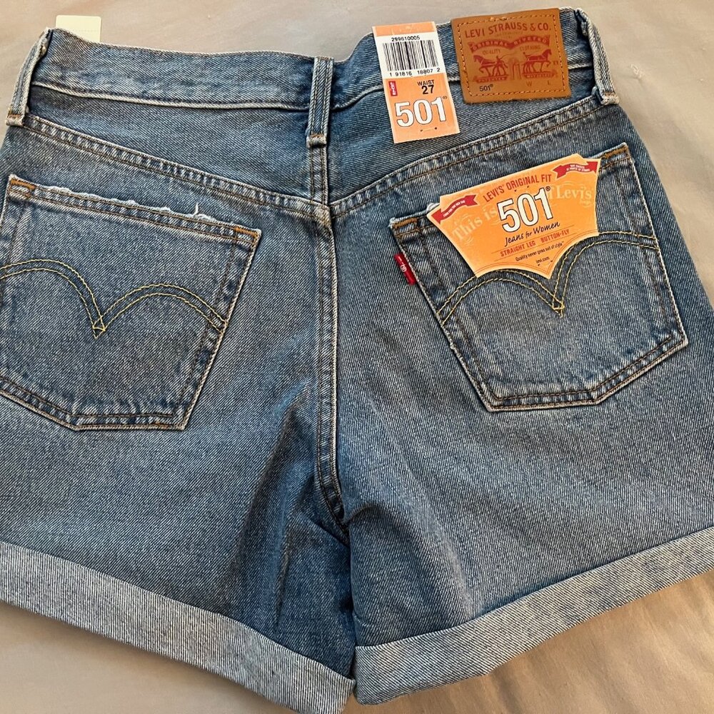 Levi's 501 Jean Shorts - Picture 6 of 8